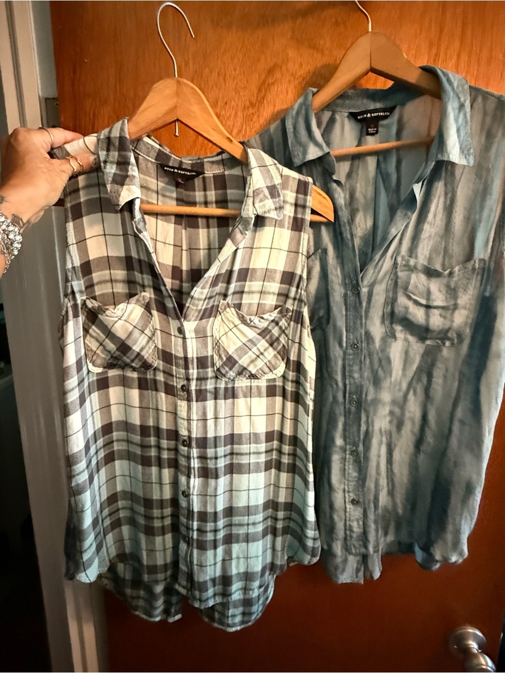 2 sleeveless shirts Rock & Republic Green/teal and  Plaid Button Shirt